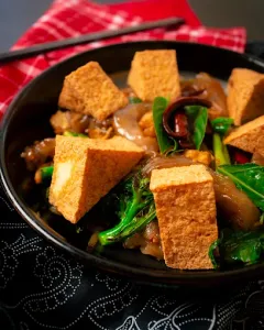 Zab Bite - Thai E-Sarn Cuisine - Thai restaurant in Vancouver – fine dining dishes, interior photos, and ambiance.