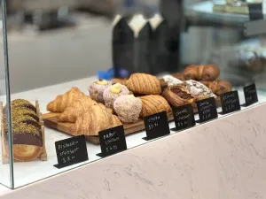 Caffe W West Broadway - Cafe restaurant in Vancouver – fine dining dishes, interior photos, and ambiance.