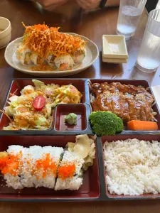 Big Bang Sushi - Japanese & Sushi restaurant in Downtown Vancouver – fine dining dishes, interior photos, and ambiance.