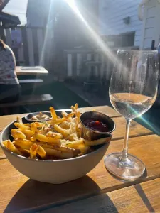 Bimini's Since 1975 - Brewery & Pubs restaurant in Vancouver – fine dining dishes, interior photos, and ambiance.