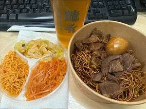 Dragon Bowl Metrotown - Taiwanese & HK Cafe restaurant in Burnaby – fine dining dishes, interior photos, and ambiance.