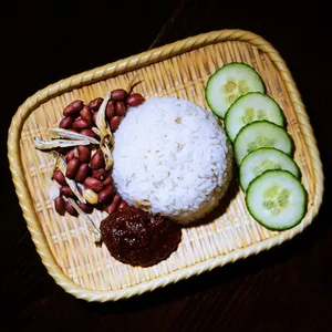 Shiok Singaporean Cuisine - Singaporean restaurant in Vancouver – fine dining dishes, interior photos, and ambiance.