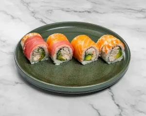 VanLove sushi & more - Japanese & Sushi restaurant in Downtown Vancouver – fine dining dishes, interior photos, and ambiance.