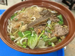 Lai Leung Kee - Chinese restaurant in Richmond – fine dining dishes, interior photos, and ambiance.