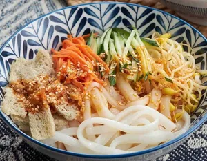 Meet in Xi'an - Chinese restaurant in Richmond – fine dining dishes, interior photos, and ambiance.