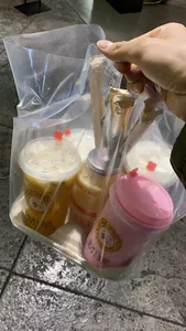 Money Tea - Bubble Tea restaurant in Burnaby – fine dining dishes, interior photos, and ambiance.