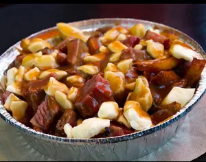 Picture of dish Smoked meat poutine at La Belle Patate