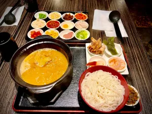 Noodle Arts - Chinese restaurant in Downtown Vancouver – fine dining dishes, interior photos, and ambiance.