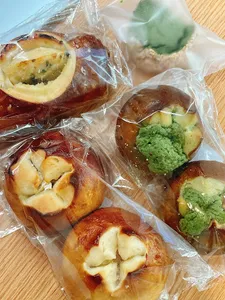 Unique Bakery - Dessert restaurant in Richmond – fine dining dishes, interior photos, and ambiance.