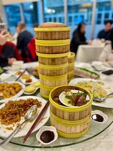 Neptune Palace Seafood Restaurant Vancouver - Dim Sum restaurant in Vancouver – fine dining dishes, interior photos, and ambiance.