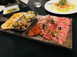 CAFE IL NIDO - Italian restaurant in Downtown Vancouver – fine dining dishes, interior photos, and ambiance.