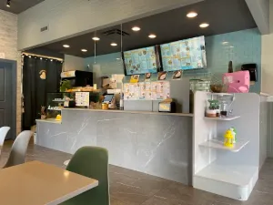 Mango Yummy - Drinks & Bubble Tea restaurant in Richmond – fine dining dishes, interior photos, and ambiance.
