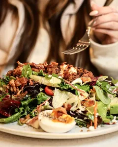 Yolks Broadway - North American restaurant in Vancouver – fine dining dishes, interior photos, and ambiance.