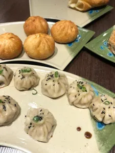 Dingding Restaurant - Chinese restaurant in Downtown Vancouver – fine dining dishes, interior photos, and ambiance.