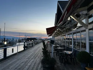 Lavash Seaside Grill - Middle Eastern restaurant in Richmond – fine dining dishes, interior photos, and ambiance.