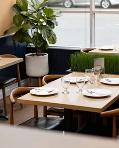 Sawasdee Thai Restaurant - Thai restaurant in Vancouver – fine dining dishes, interior photos, and ambiance.