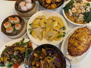 Happy Valley Seafood Restaurant - Chinese restaurant in Burnaby – fine dining dishes, interior photos, and ambiance.