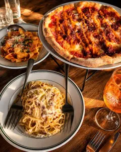 Sprezzatura Restaurant - Pizza restaurant in Vancouver – fine dining dishes, interior photos, and ambiance.