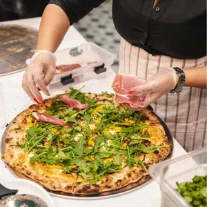 Pizza Garden Metrotown - Pizza restaurant in Burnaby – fine dining dishes, interior photos, and ambiance.