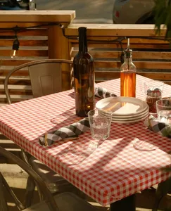 Sprezzatura Restaurant - Pizza restaurant in Vancouver – fine dining dishes, interior photos, and ambiance.