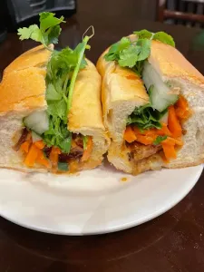 Delicious Pho Vancouver - Vietnamese restaurant in Downtown Vancouver – fine dining dishes, interior photos, and ambiance.