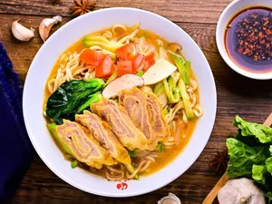 Ciwu Noodle House - Chinese restaurant in Richmond – fine dining dishes, interior photos, and ambiance.