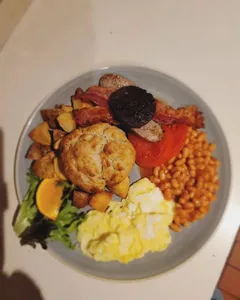 The Wolf and Hound - Brewery & Pubs restaurant in Vancouver – fine dining dishes, interior photos, and ambiance.