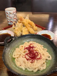 Kiku Sushi Downtown - Japanese & Sushi restaurant in Downtown Vancouver – fine dining dishes, interior photos, and ambiance.