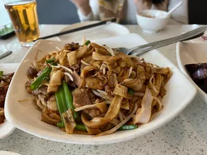 Neptune Chinese Kitchen UBC Wesbrook - restaurant – fine dining dishes, interior photos, and ambiance.