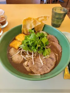 Captain Thai Noodle House - Thai restaurant in Burnaby – fine dining dishes, interior photos, and ambiance.