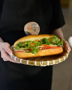 Saigon Bites Kingsway - South Asian restaurant in Burnaby – fine dining dishes, interior photos, and ambiance.