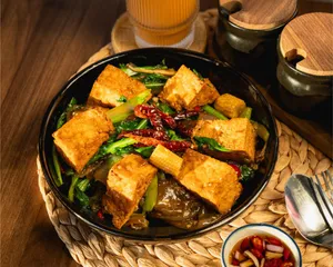 Zab Bite - Thai E-Sarn Cuisine - Thai restaurant in Vancouver – fine dining dishes, interior photos, and ambiance.