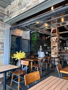 B House Restaurant - Global restaurant in Vancouver – fine dining dishes, interior photos, and ambiance.