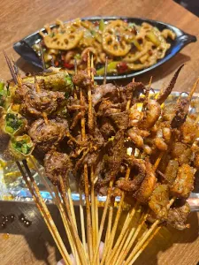 Li's China Grill - BBQ restaurant in Vancouver – fine dining dishes, interior photos, and ambiance.