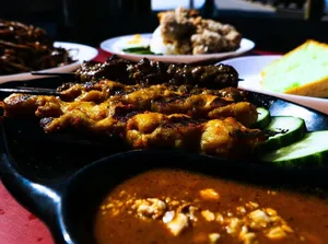 Shiok Canteen - Singaporean restaurant in New Westminster – fine dining dishes, interior photos, and ambiance.