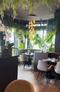 Review photo uploaded by sisi509 at Miraas Restaurant & Bar Downtown