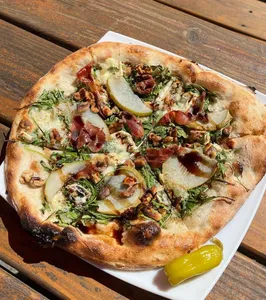 R&B Ale & Pizza House - Brewery & Pubs restaurant in Vancouver – fine dining dishes, interior photos, and ambiance.