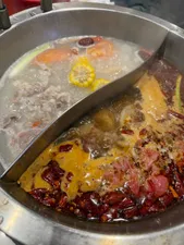 Review photo uploaded by sisi509 at Liuyishou Hotpot Richmond