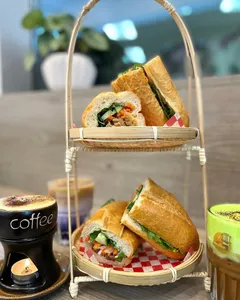 Saigon Bites Kingsway - South Asian restaurant in Burnaby – fine dining dishes, interior photos, and ambiance.