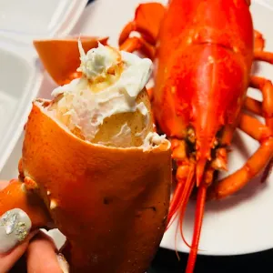 The Lobster Man Food - North American restaurant in Downtown Vancouver – fine dining dishes, interior photos, and ambiance.