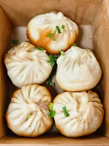 Shanghai Fortune Cuisine - Chinese restaurant in Burnaby – fine dining dishes, interior photos, and ambiance.