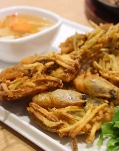 Crab Hot Lau UBC - Vietnamese restaurant in Vancouver – fine dining dishes, interior photos, and ambiance.