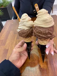 Bella Gelateria Metrotown - Dessert restaurant in Burnaby – fine dining dishes, interior photos, and ambiance.