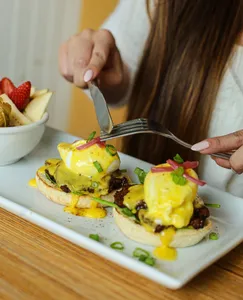 Yolks Broadway - North American restaurant in Vancouver – fine dining dishes, interior photos, and ambiance.