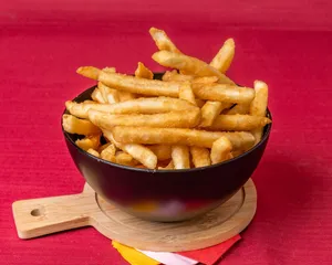 Hi Five Chicken East Broadway - Burger & Fried Chicken restaurant in Vancouver – fine dining dishes, interior photos, and ambiance.