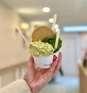 Tutto Belle Il Gelato - Dessert restaurant in Vancouver – fine dining dishes, interior photos, and ambiance.