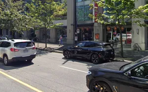 Kiku Sushi Downtown - Japanese & Sushi restaurant in Downtown Vancouver – fine dining dishes, interior photos, and ambiance.