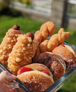 UNNI PASTRIES Robson - Dessert restaurant in Downtown Vancouver – fine dining dishes, interior photos, and ambiance.