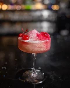 P2P indian restaurant Yaletown - Indian restaurant in Downtown Vancouver – fine dining dishes, interior photos, and ambiance.