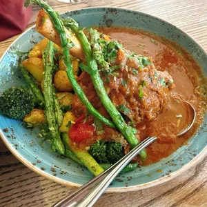 Review photo uploaded by lyflyflyfly at Delhi-6 Indian Bistro